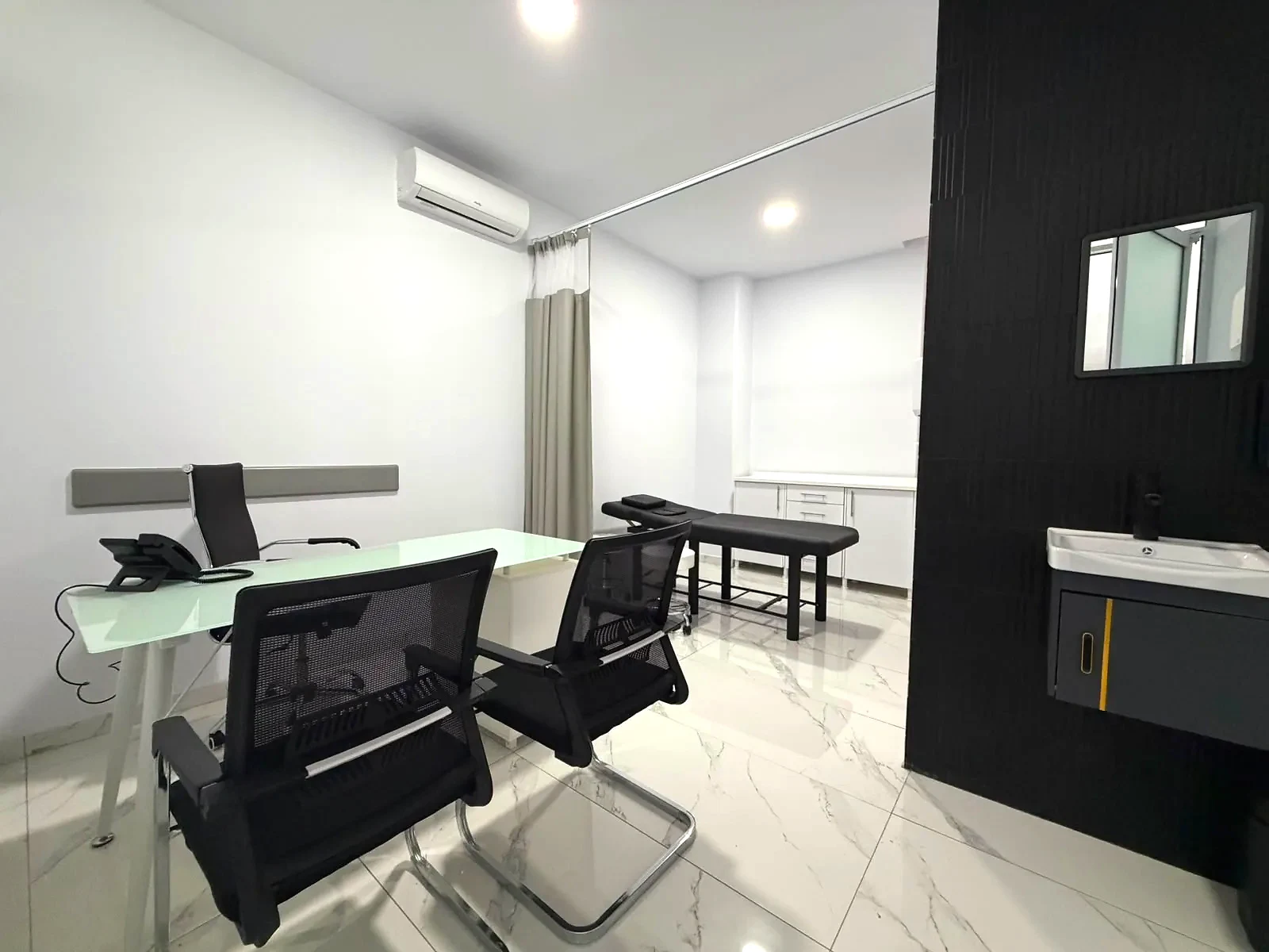 Consulting room